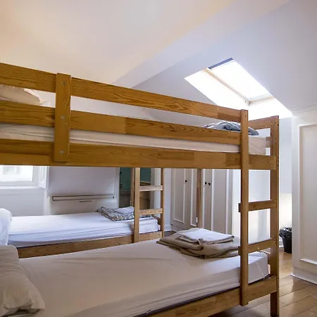 אכסניה Oasis Backpackers' Cowork & Coliving ליסבון