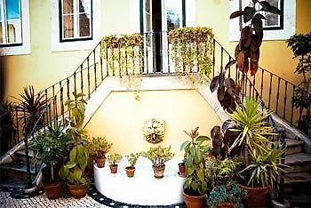 Albergue Oasis Backpackers' Cowork & Coliving *