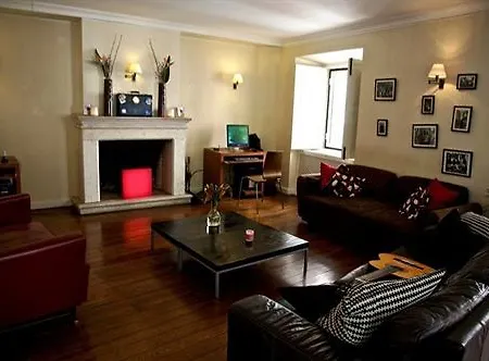 Oasis Backpackers' Cowork & Coliving Lisbon