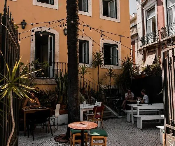 Oasis Backpackers' Cowork&coliving *