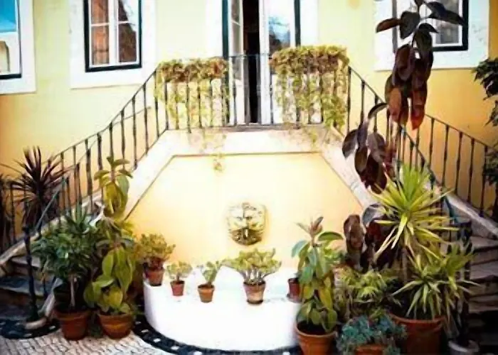 Oasis Backpackers' Cowork&coliving Lissabon